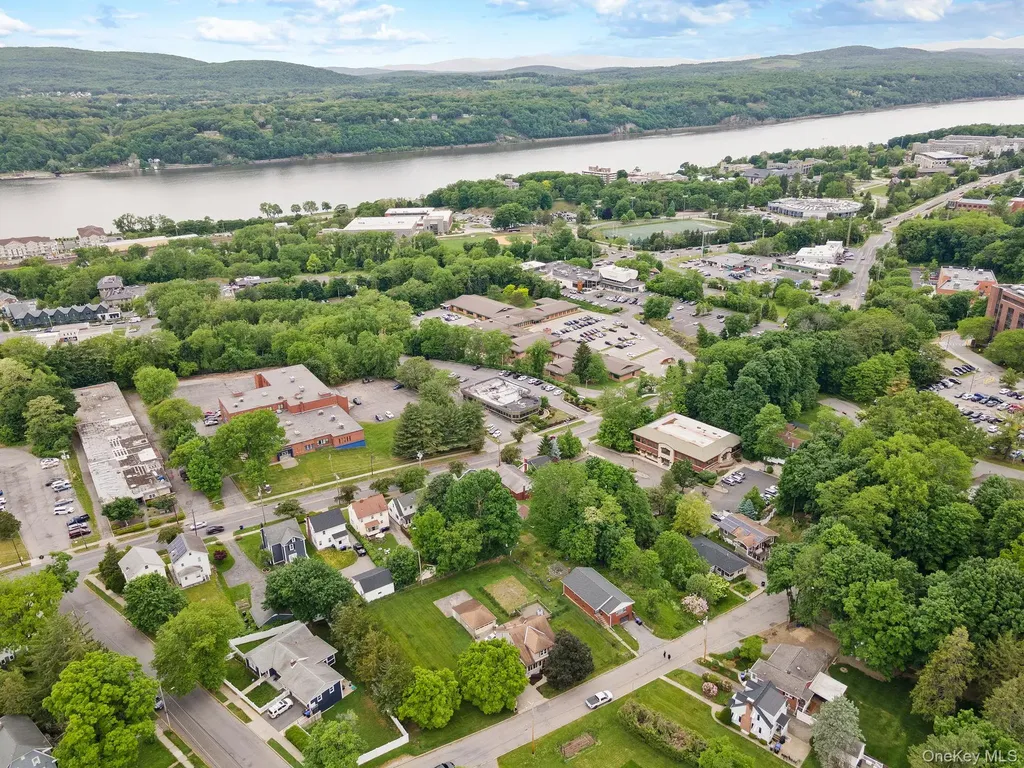 8 Beekman Street Poughkeepsie NY 12601