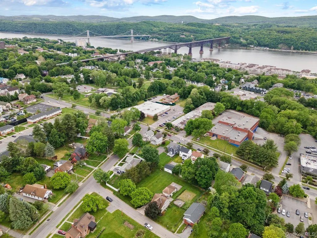8 Beekman Street Poughkeepsie NY 12601