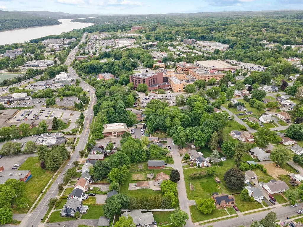8 Beekman Street Poughkeepsie NY 12601