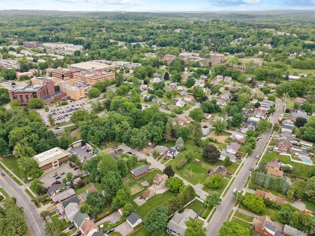 8 Beekman Street Poughkeepsie NY 12601