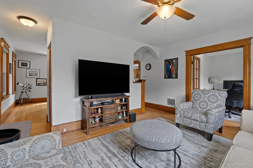8 Beekman Street Poughkeepsie NY 12601