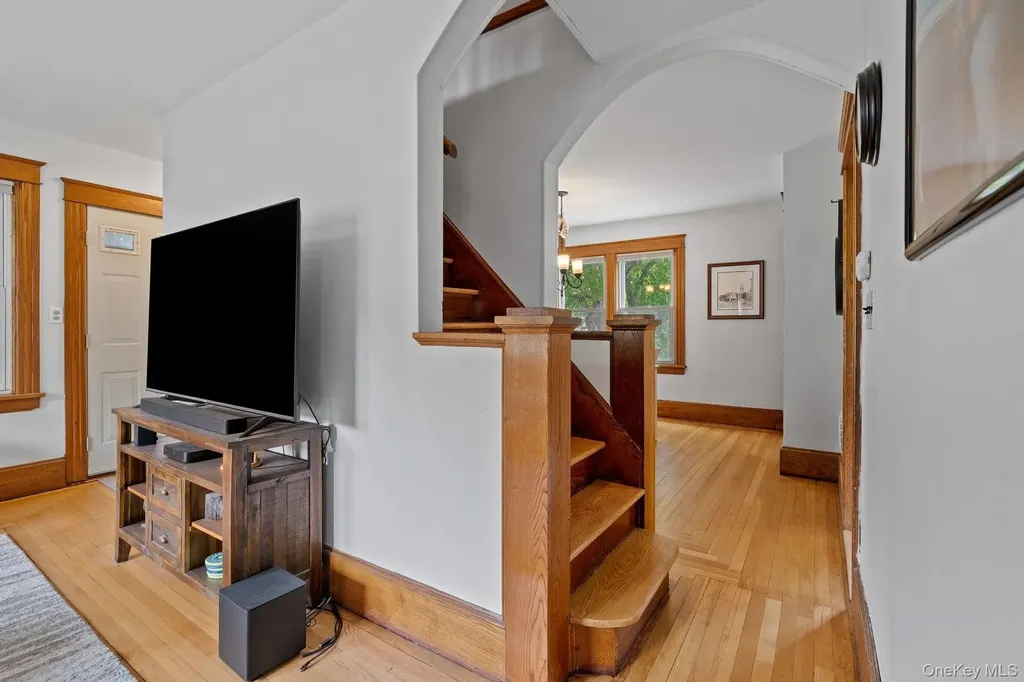 8 Beekman Street Poughkeepsie NY 12601