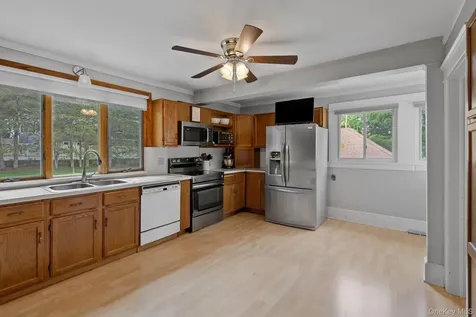 8 Beekman Street Poughkeepsie NY 12601