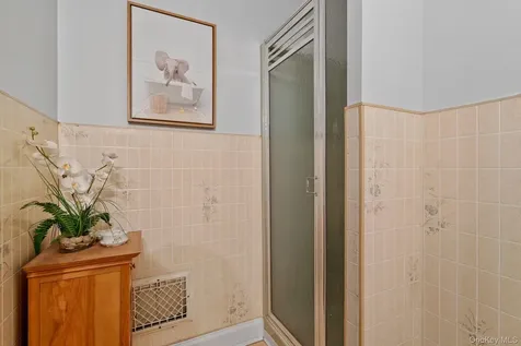8 Beekman Street Poughkeepsie NY 12601