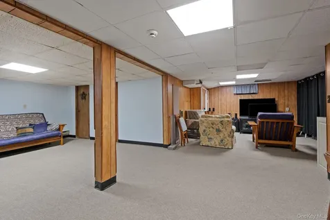 8 Beekman Street Poughkeepsie NY 12601