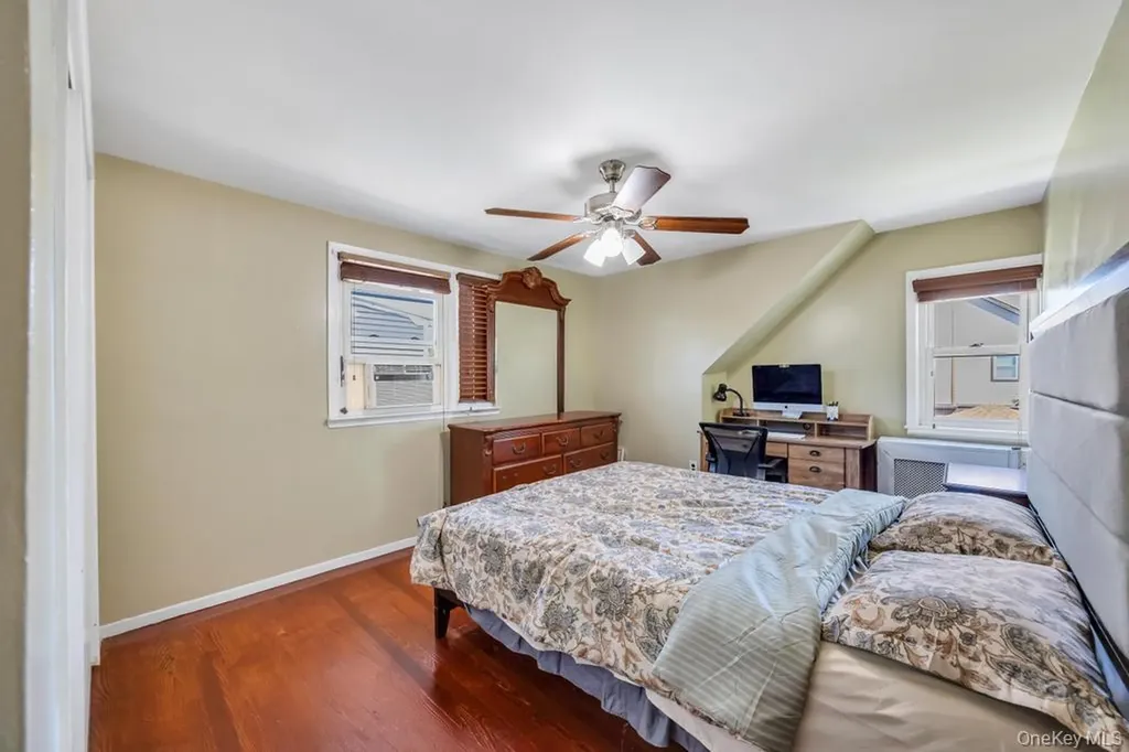48 Liberty Avenue Mineola NY 11501