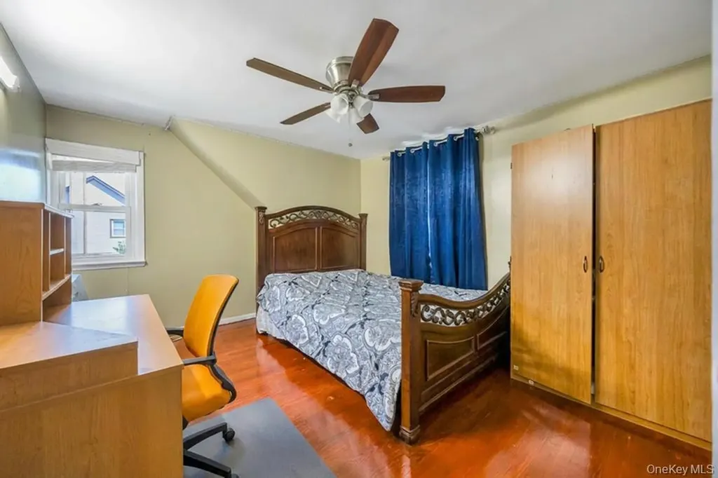 48 Liberty Avenue Mineola NY 11501