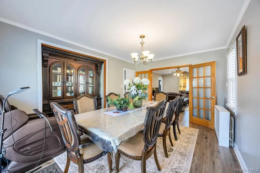 48 Liberty Avenue Mineola NY 11501