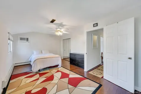 11 Edgewood Drive Hicksville NY 11801