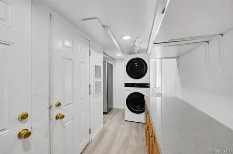 11 Edgewood Drive Hicksville NY 11801