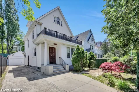 11116 76th Drive Forest Hills NY 11375