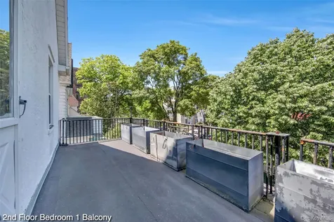 11116 76th Drive Forest Hills NY 11375