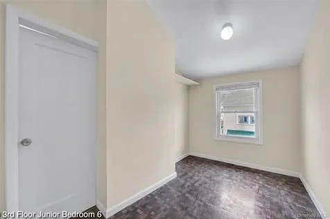11116 76th Drive Forest Hills NY 11375