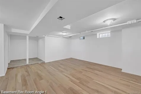 11116 76th Drive Forest Hills NY 11375