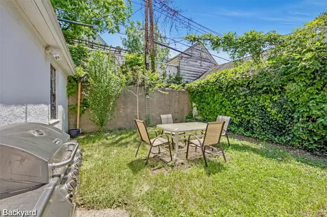 11116 76th Drive Forest Hills NY 11375