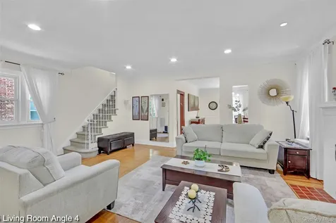 11116 76th Drive Forest Hills NY 11375