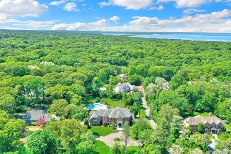 36 Old Field Road Setauket NY 11733