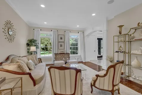 36 Old Field Road Setauket NY 11733