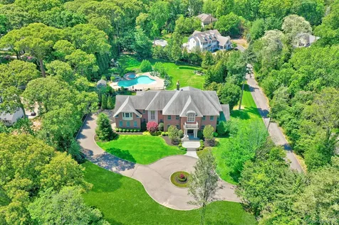 36 Old Field Road Setauket NY 11733