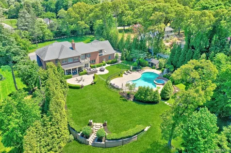 36 Old Field Road Setauket NY 11733