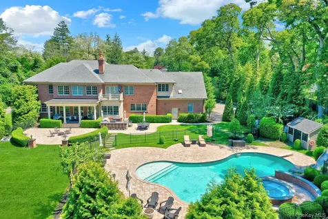 36 Old Field Road Setauket NY 11733