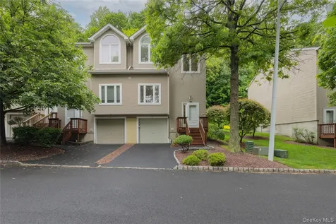 138 Foltim Way Congers NY 10920