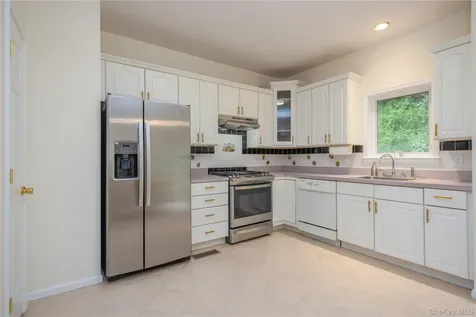 138 Foltim Way Congers NY 10920