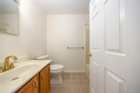138 Foltim Way Congers NY 10920