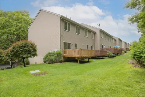 138 Foltim Way Congers NY 10920