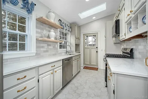 319 Oakland Beach Avenue Rye NY 10580
