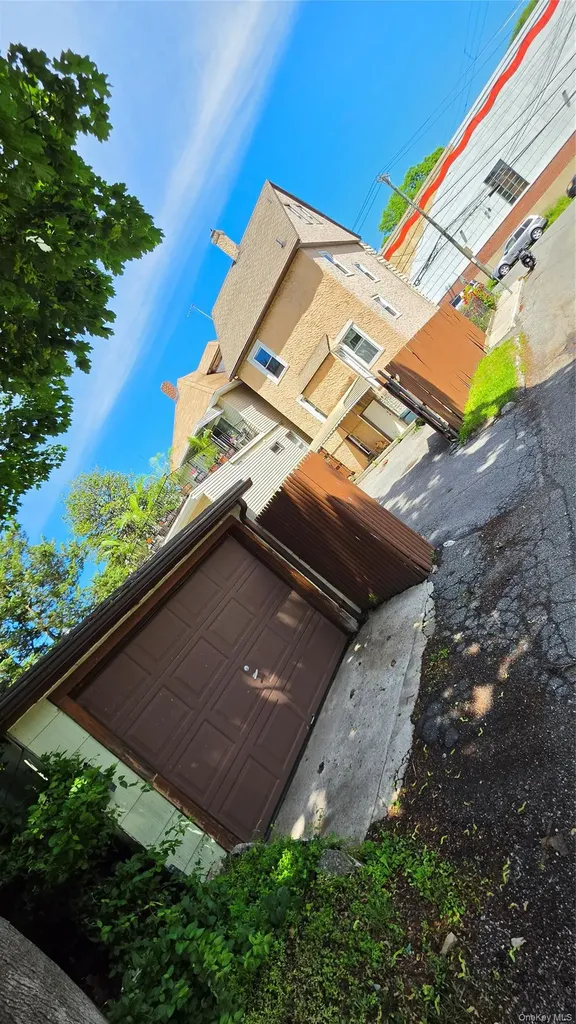 146 Beechwood Avenue New Rochelle NY 10801