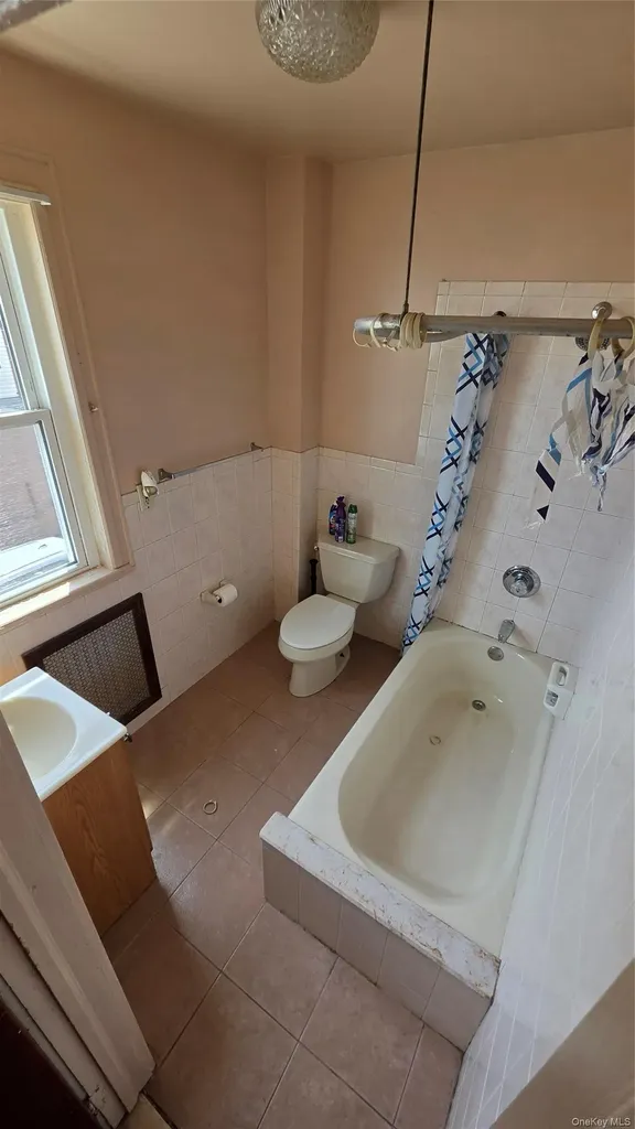 146 Beechwood Avenue New Rochelle NY 10801
