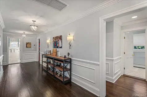 100 Elderfields Road Manhasset NY 11030