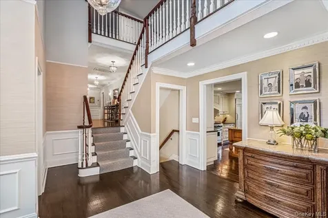 100 Elderfields Road Manhasset NY 11030