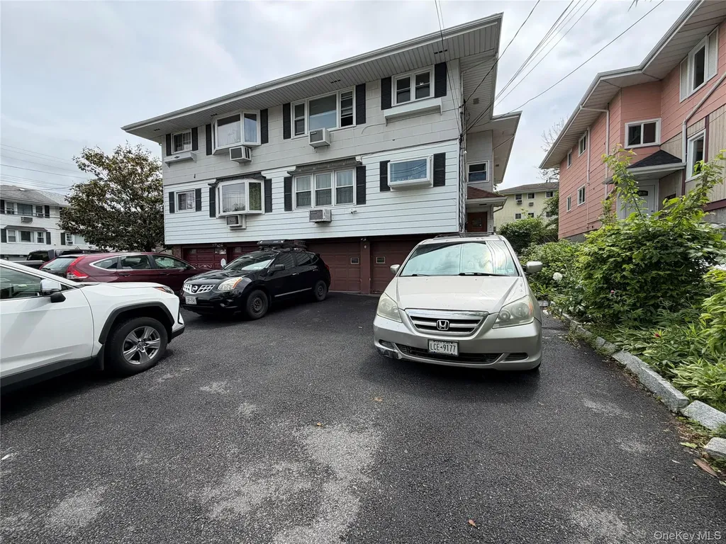 3 Annmarie Place Yonkers NY 10704
