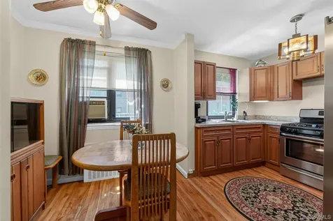 128 Virginia Road White Plains NY 10603