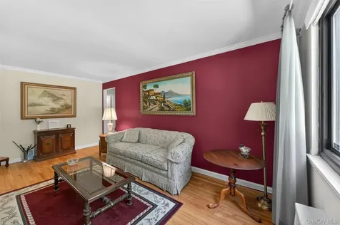 128 Virginia Road White Plains NY 10603