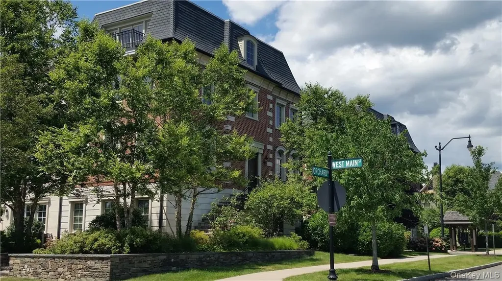 129 W Main Street Tarrytown NY 10591