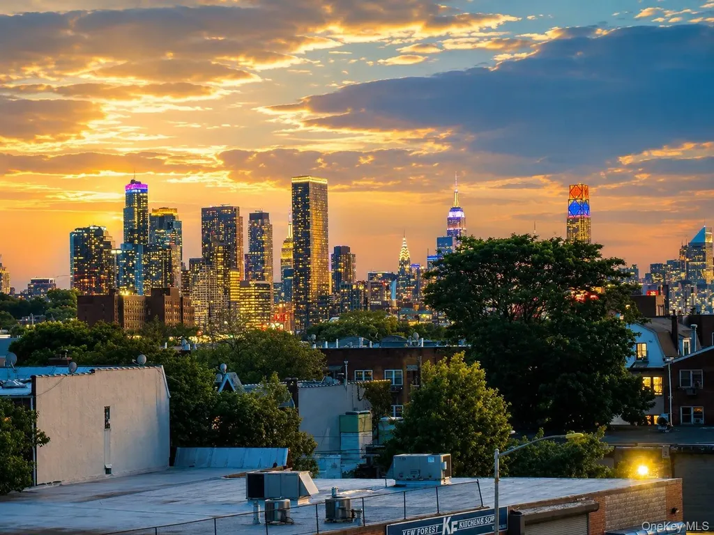 60-11 Broadway Woodside NY 11377