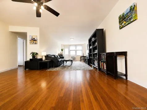 60-11 Broadway Woodside NY 11377