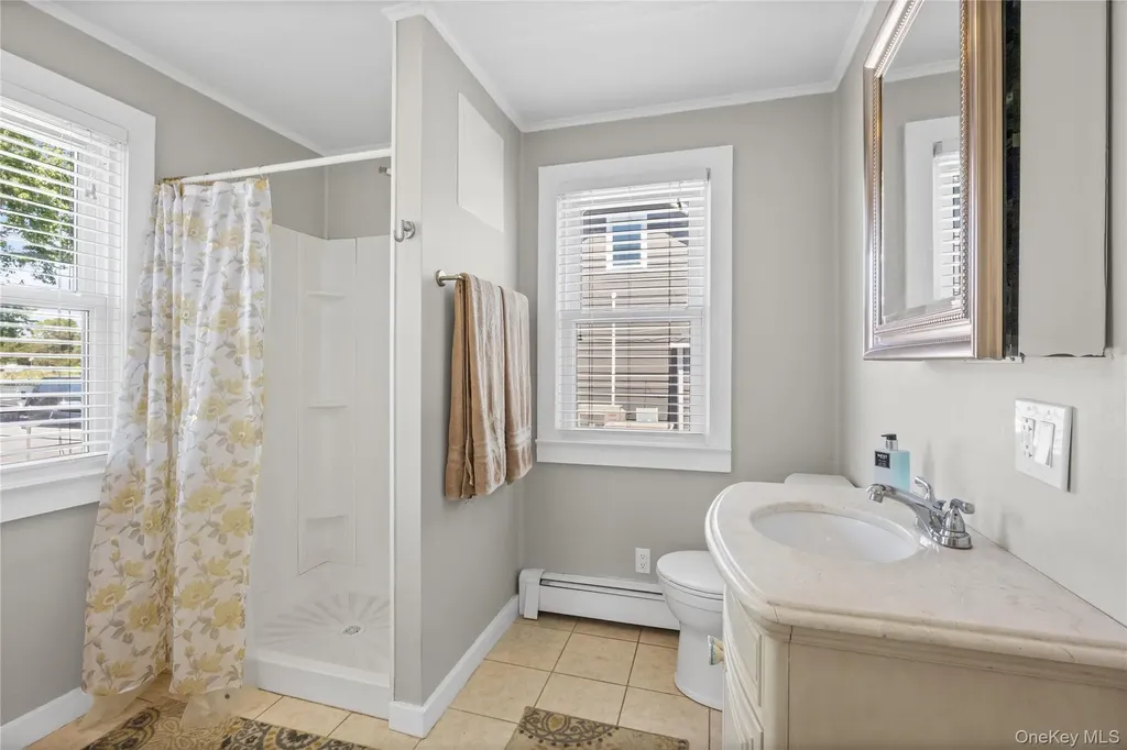 83 Beach Road Aquebogue NY 11901