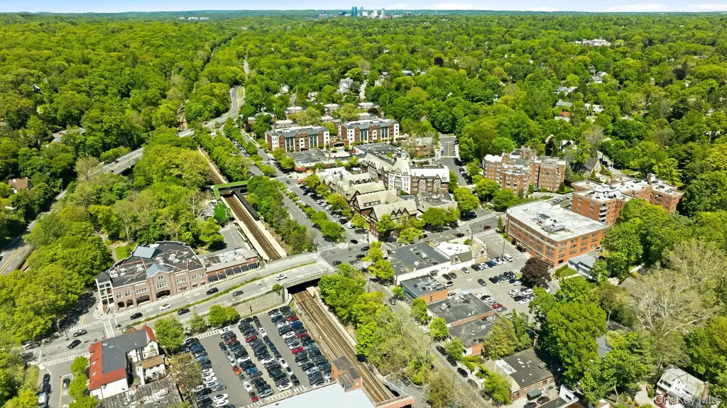 180 Garth Road Scarsdale NY 10583