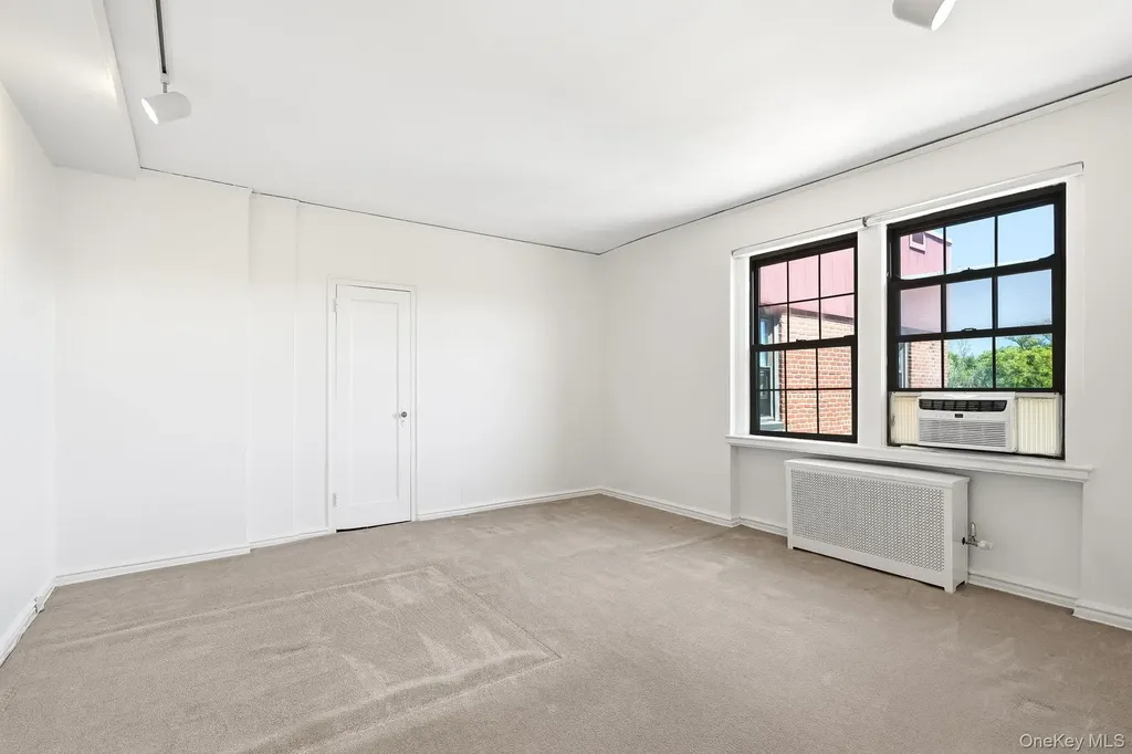 180 Garth Road Scarsdale NY 10583