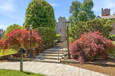 180 Garth Road Scarsdale NY 10583