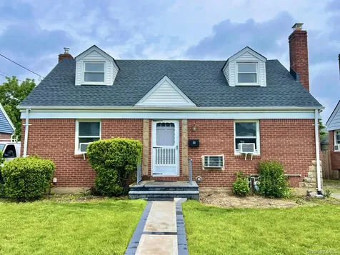 33 Cherry Lane Carle Place NY 11514