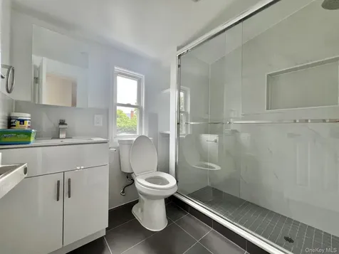 33 Cherry Lane Carle Place NY 11514