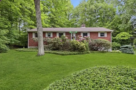 17 Galloway Lane Cortlandt Manor NY 10567
