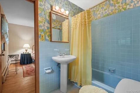 17 Galloway Lane Cortlandt Manor NY 10567