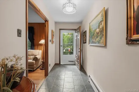 17 Galloway Lane Cortlandt Manor NY 10567