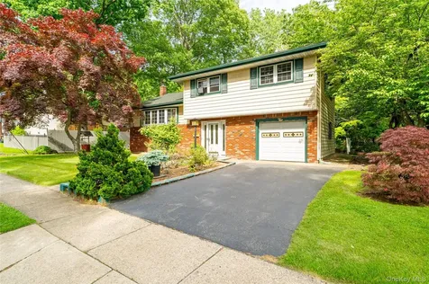2 Forest Knoll Drive Suffern NY 10901